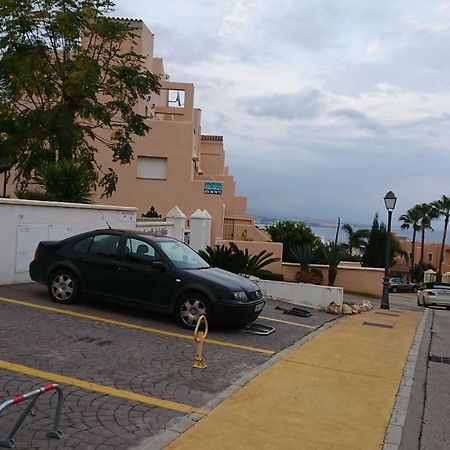 Estrella De La Bahia Lägenhet Casares Exteriör bild