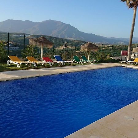 Estrella De La Bahia Lägenhet Casares Exteriör bild