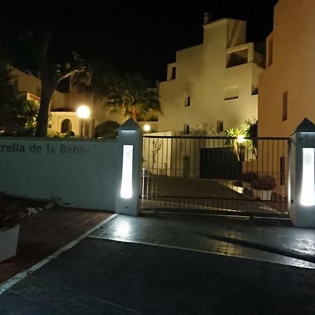 Estrella De La Bahia Lägenhet Casares Exteriör bild