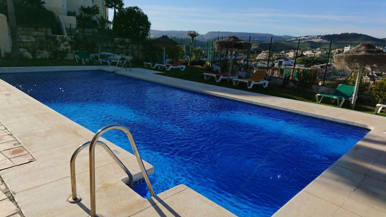 Estrella De La Bahia Lägenhet Casares Exteriör bild