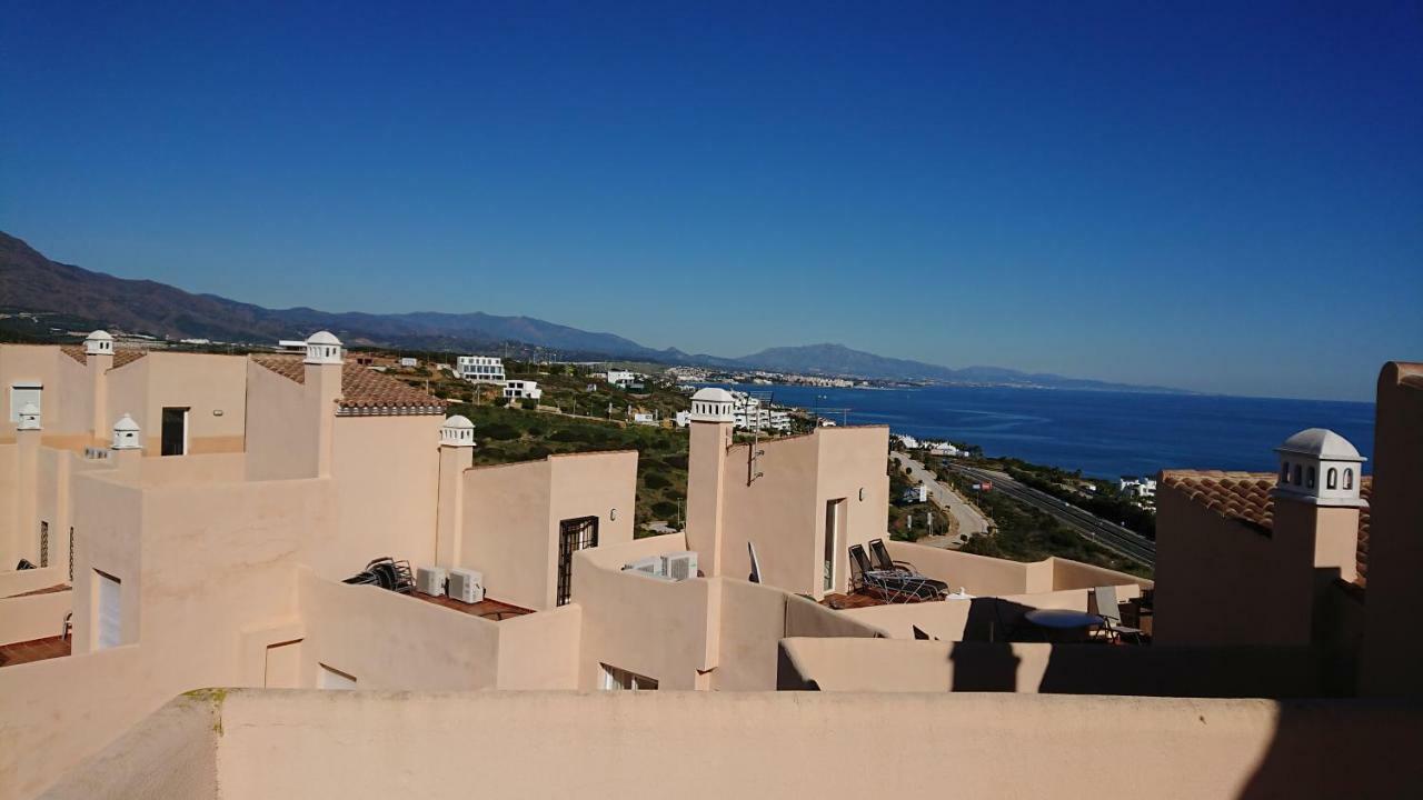 Estrella De La Bahia Lägenhet Casares Exteriör bild