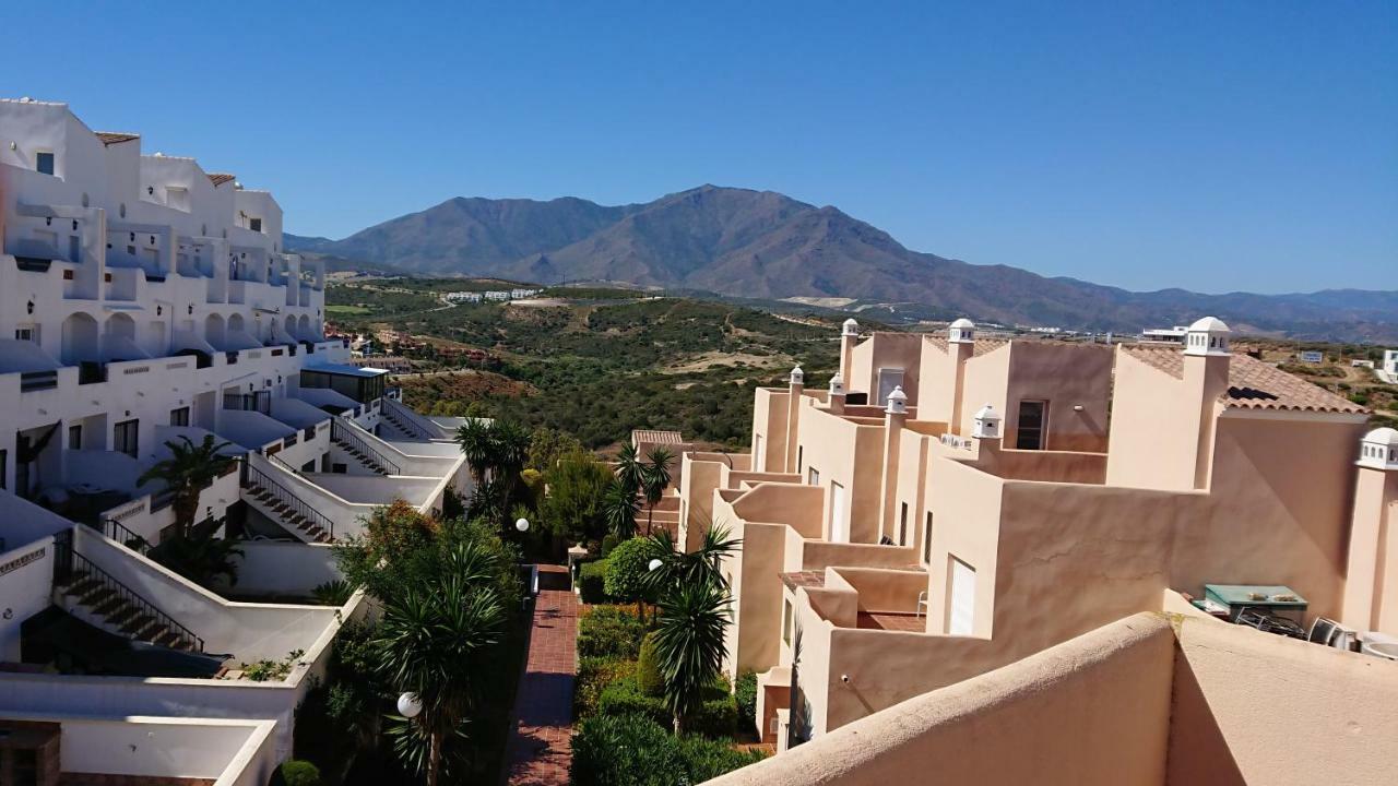 Estrella De La Bahia Lägenhet Casares Exteriör bild